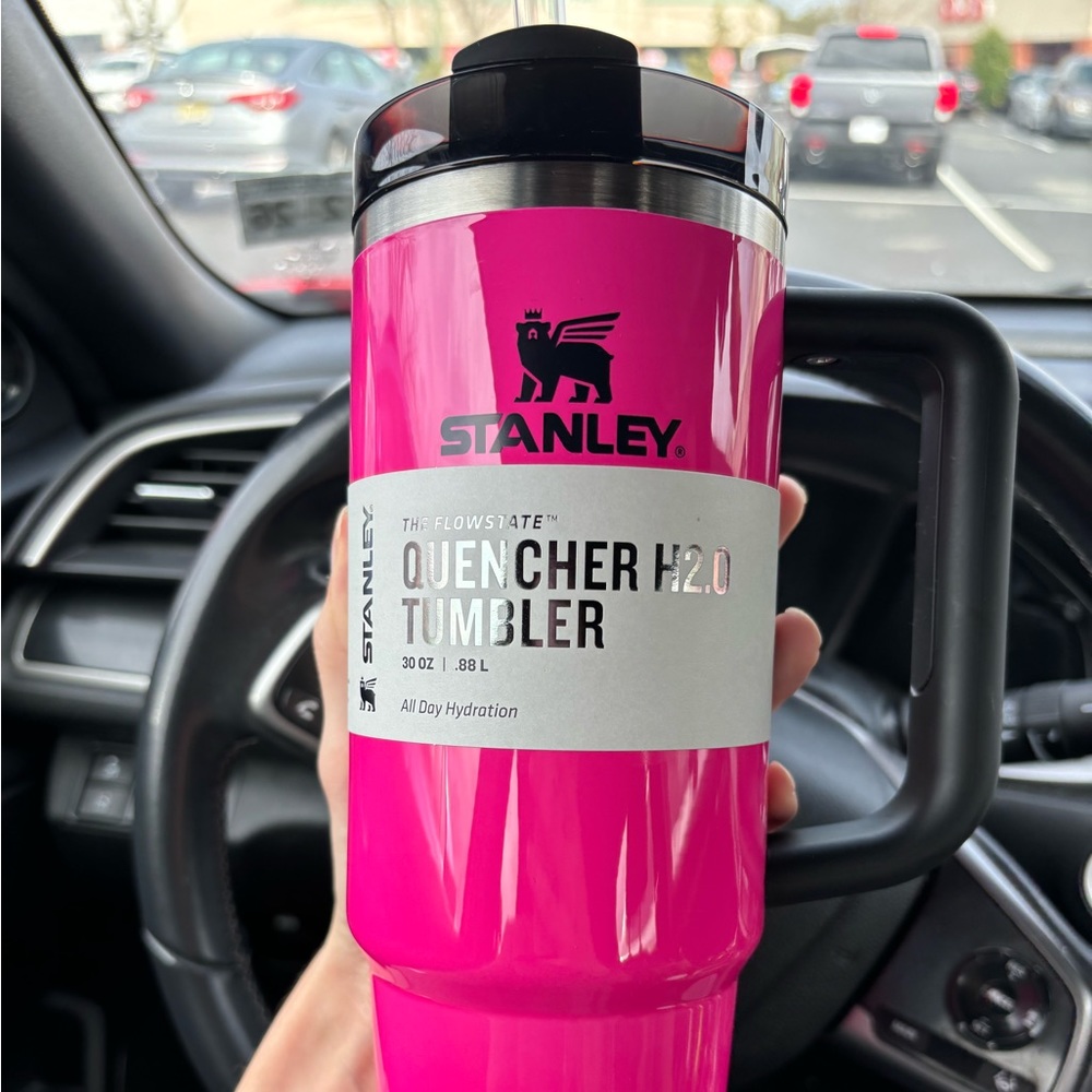 NEW Neon Pink Stanley tumbler 30oz electric pink